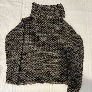 Parker Black and Gold Turtleneck Sweater Size XS